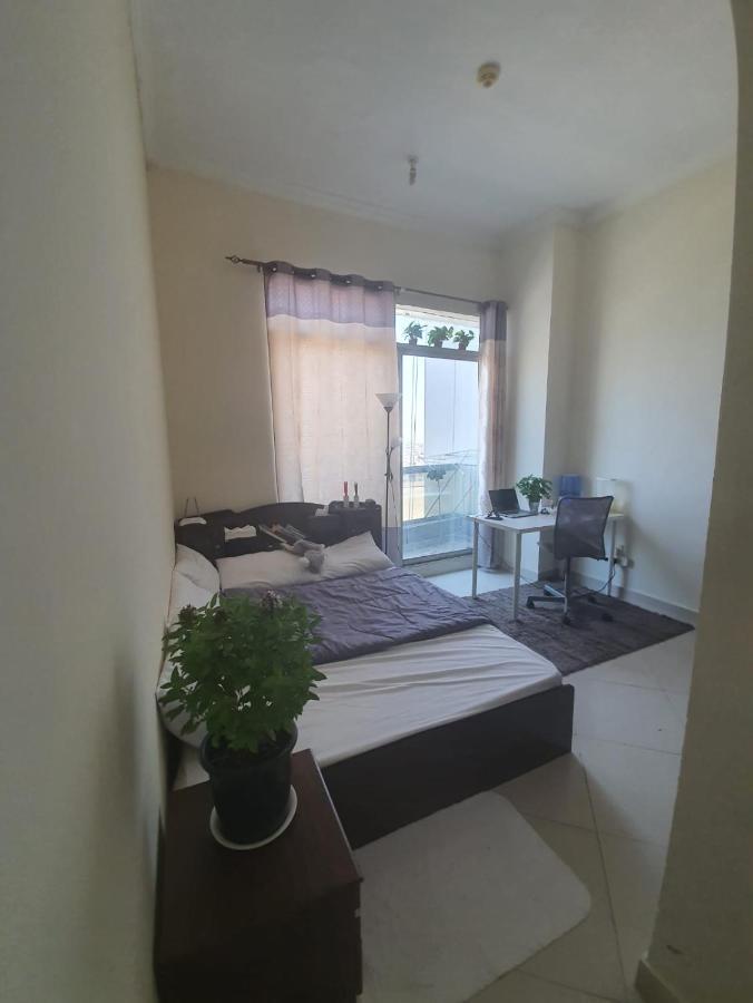 One Masterbedroom In 2 Bedroom Apt,Al Darwesh,Al Barsha 1 Dubai Exterior foto